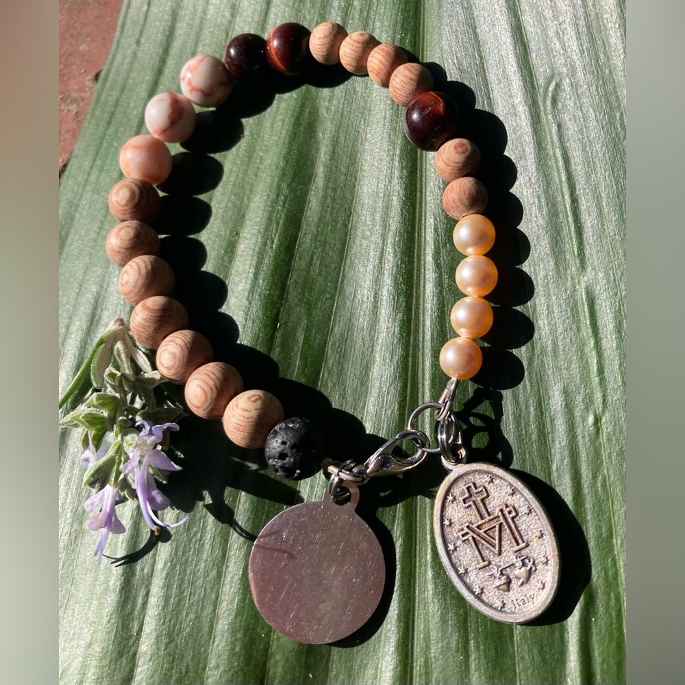 Wooden Beaded Bracelet with Miraculous Medal & Faith over Fear Charms - Picture 2 of 8